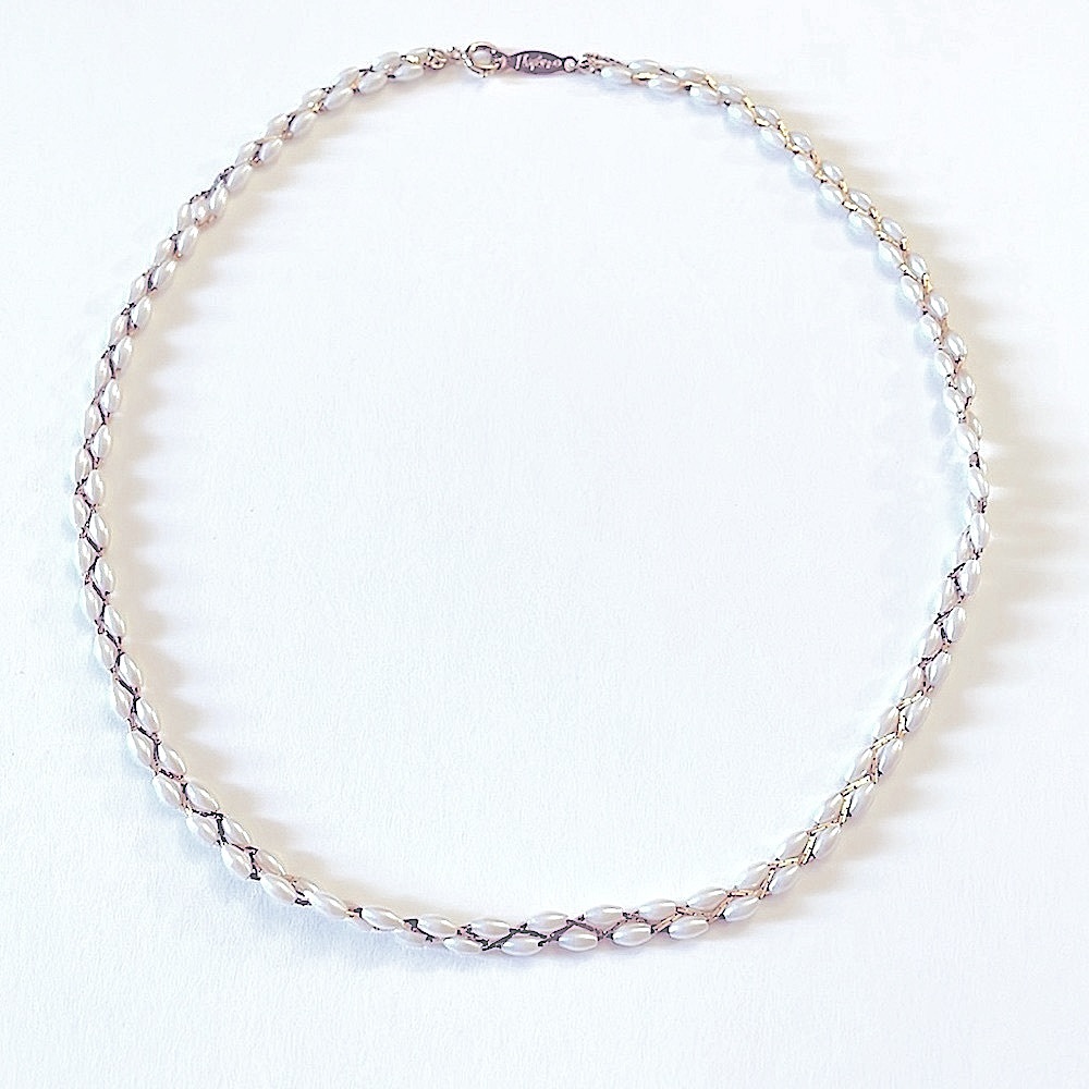 Dainty 1950s pearl choker necklace by Napier